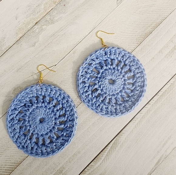 CROCHET Earrings - Picture 4 of 5